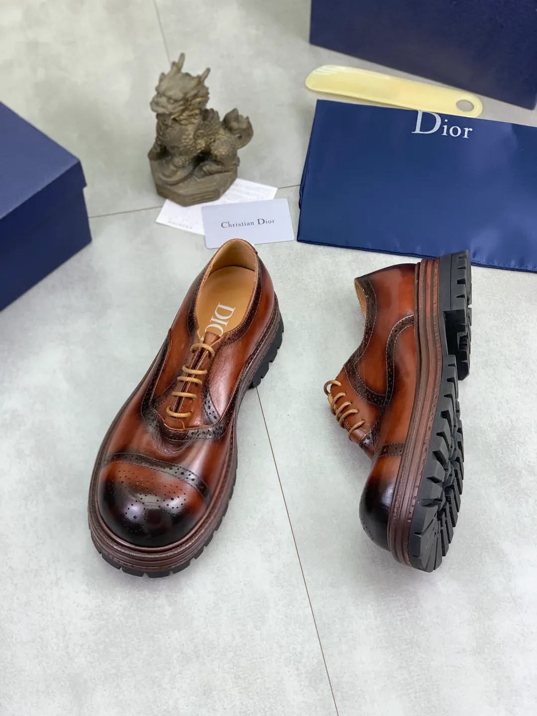 Men's shoes P520 💰【New style】Water-dyed cow lining Original order quality Dior —🆘.Dior Original order purchase, high-end leather shoes, fabric: Made of Italian imported color rubbed wrinkled cowhide➕Water-dyed cow lining/cowhide lining➕Specially available original combination outsole, fine workmanship, real shot🎬Size: 38-45 (with full set of packaging) Color: 3️⃣ colors available